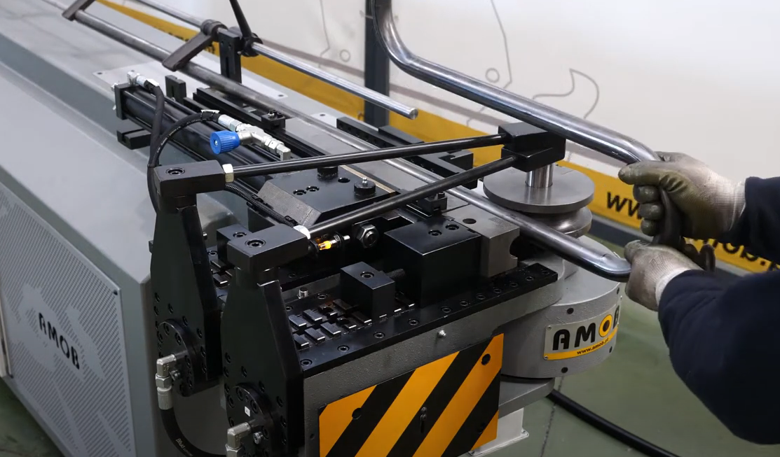 CNC Machine Operator / Set-Up - HR Associates